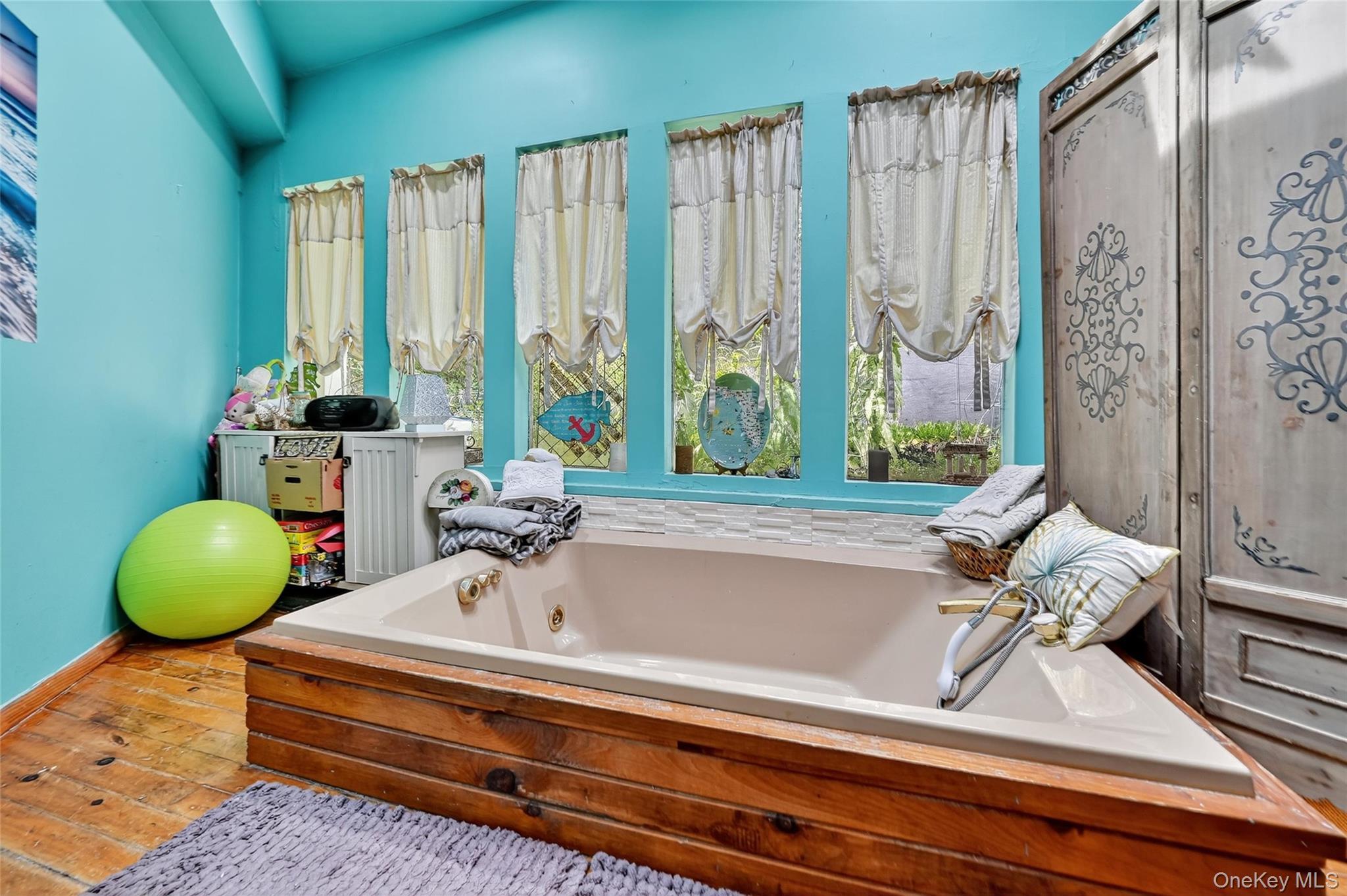 Single Family Ulster Heights  Ulster County, NY 12428, MLS-907519-20