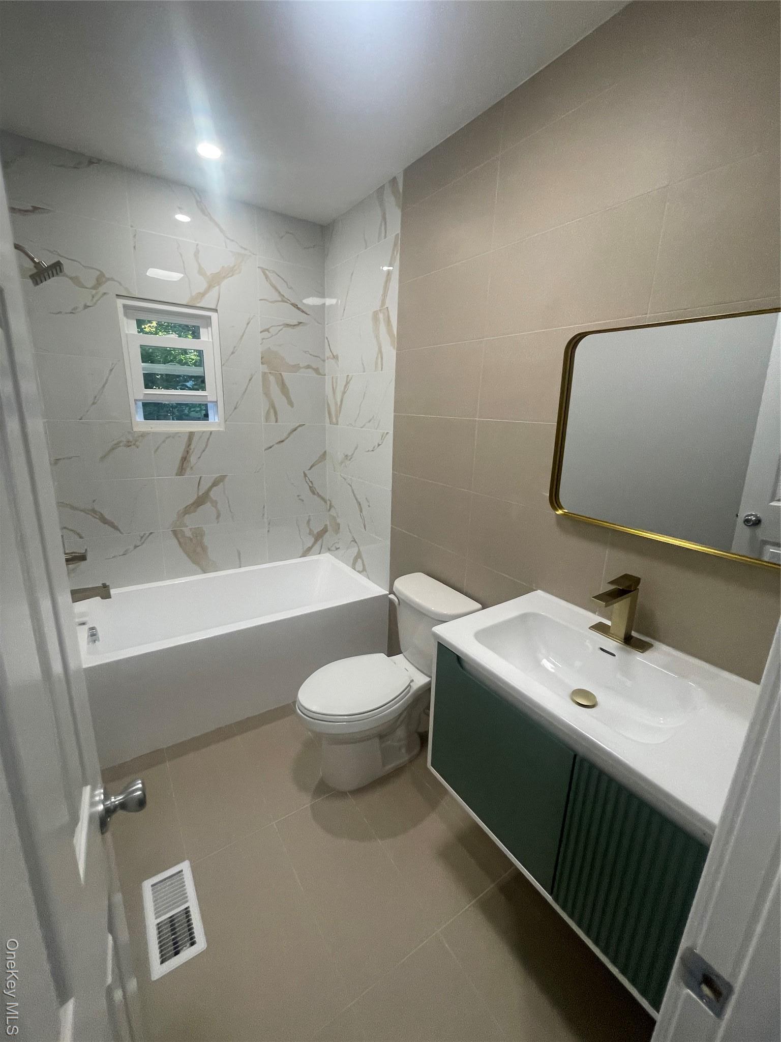 Single Family Mailler Orange County, NY 12518, MLS-907521-17