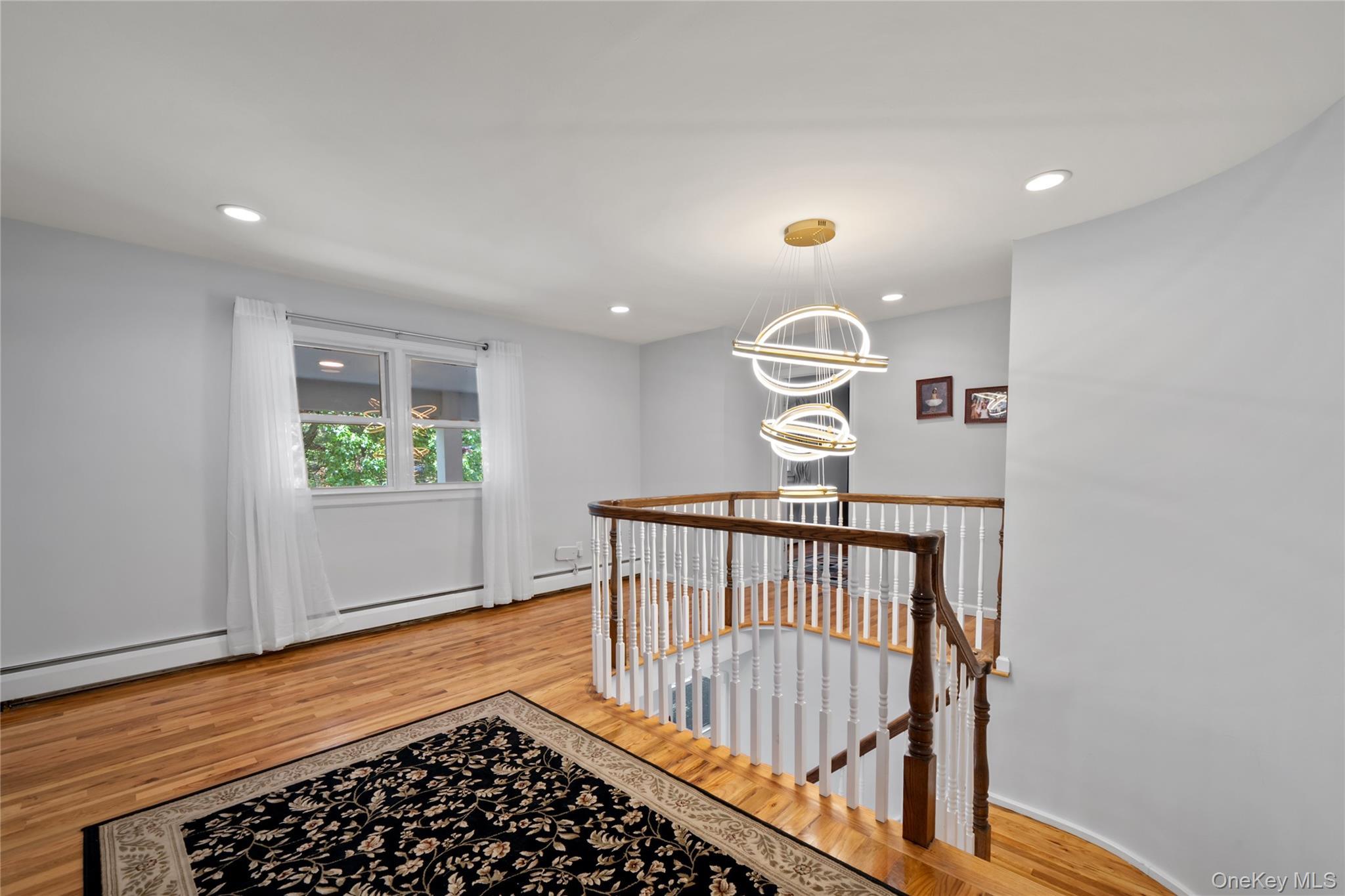 Single Family Hunting Hill Nassau County, NY 11797, MLS-907535-22