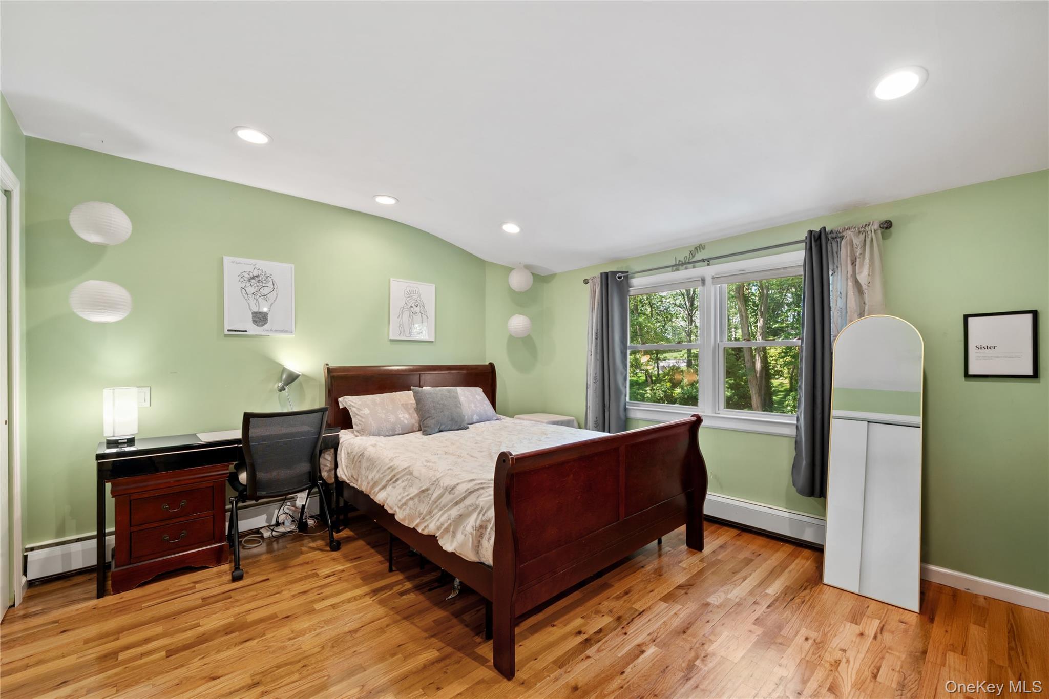 Single Family Hunting Hill Nassau County, NY 11797, MLS-907535-26