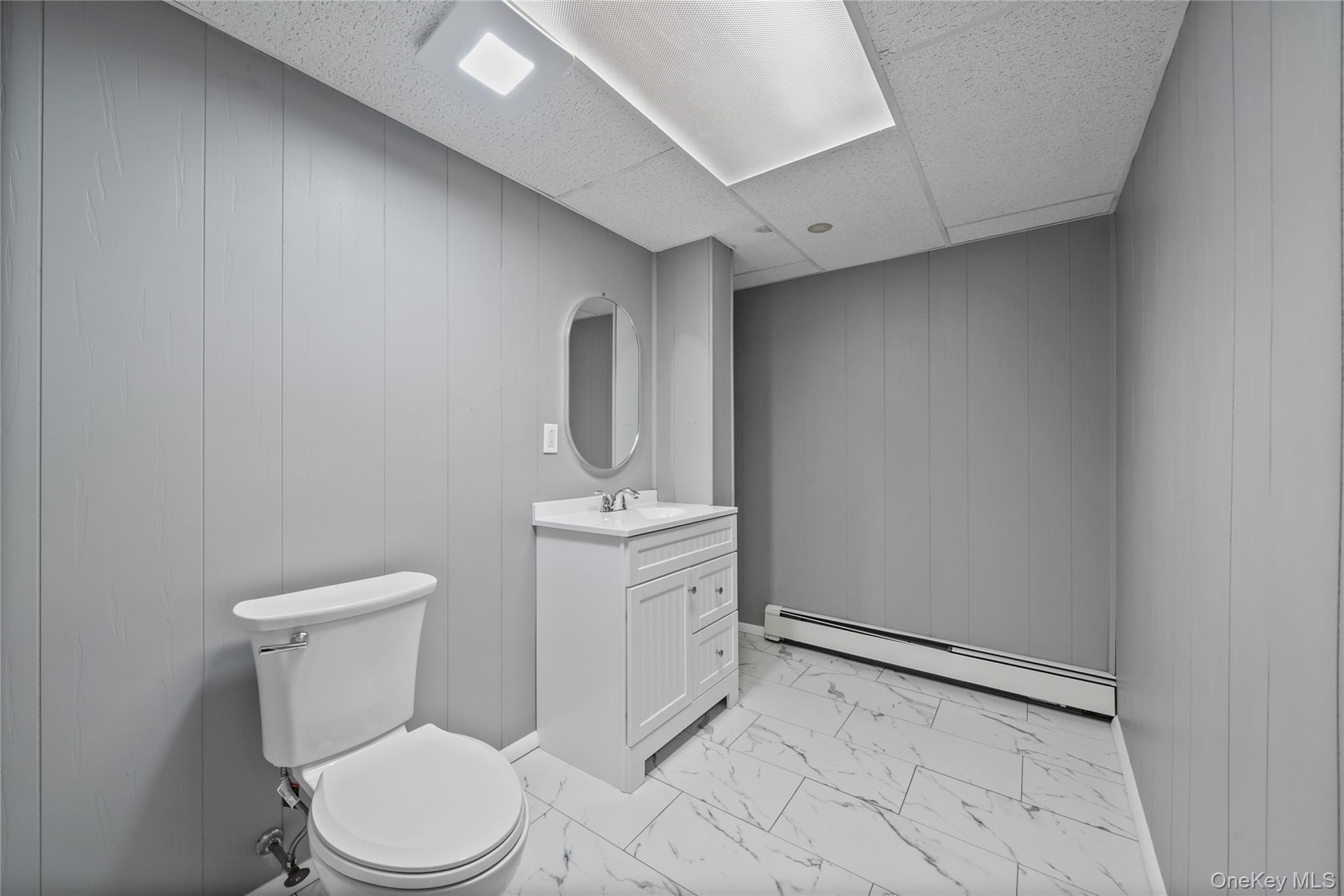 Single Family Hunting Hill Nassau County, NY 11797, MLS-907535-32