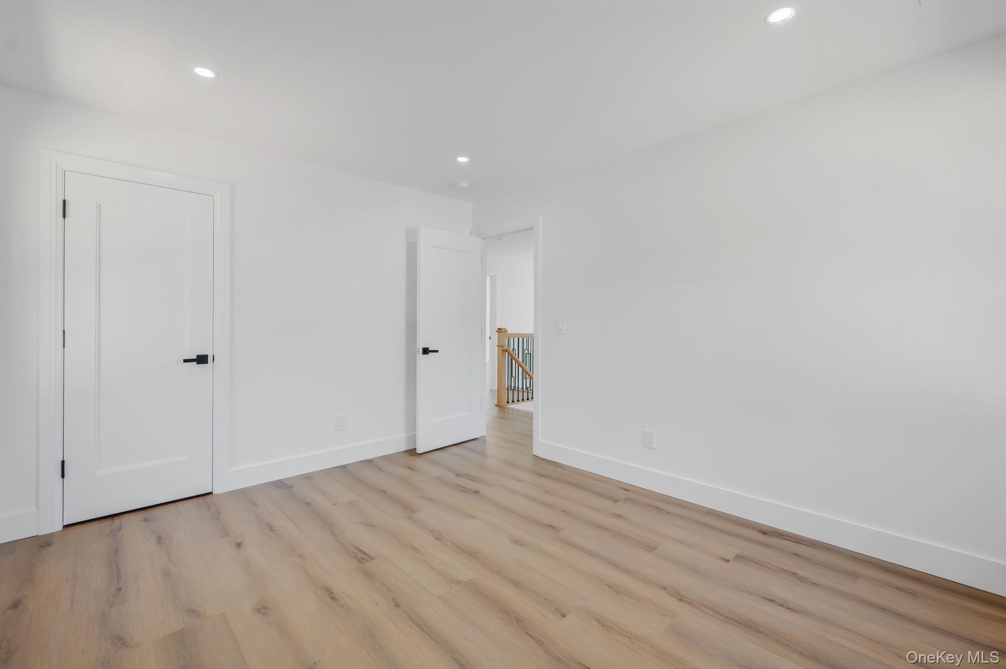 Single Family Lakeview Suffolk County, NY 11953, MLS-907547-16