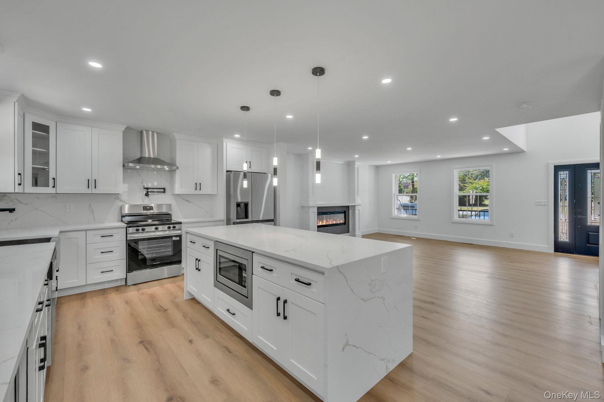 Single Family Lakeview Suffolk County, NY 11953, MLS-907547-3