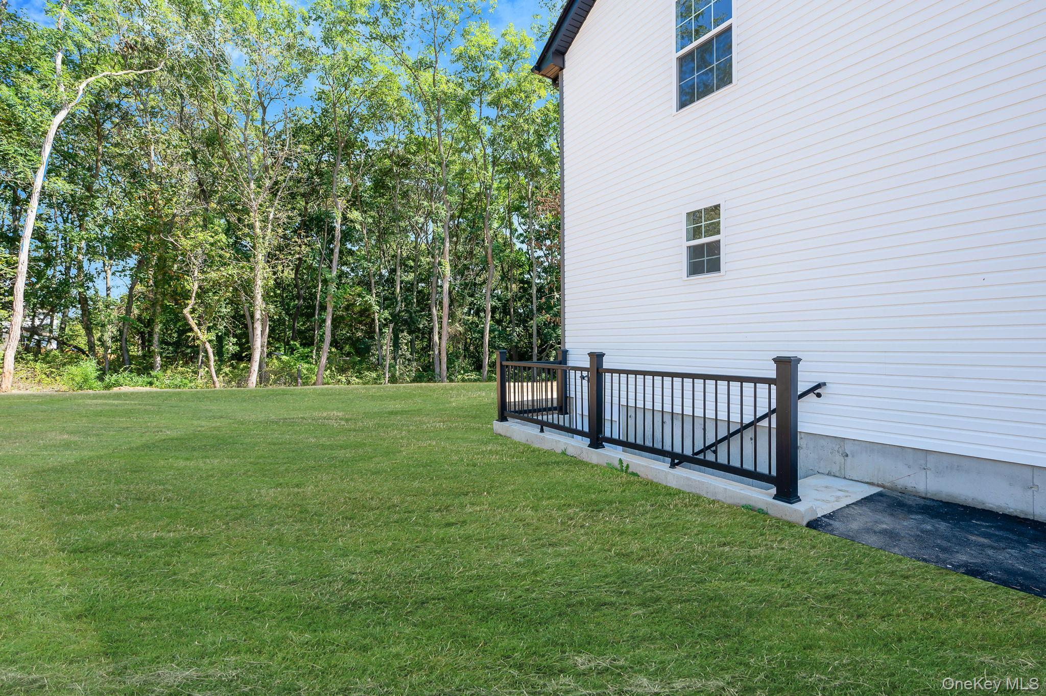 Single Family Lakeview Suffolk County, NY 11953, MLS-907547-30