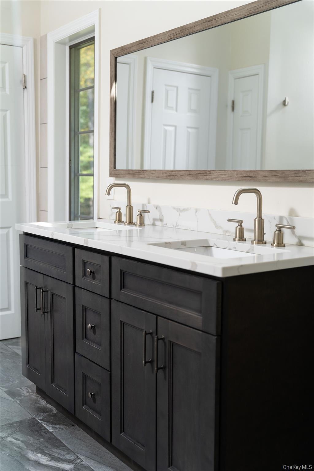 Single Family Valenza Rockland County, NY 10913, MLS-907608-35