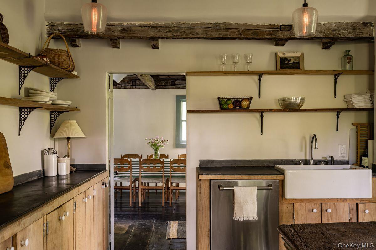 Single Family Van Wyck  Columbia County, NY 12534, MLS-907609-10