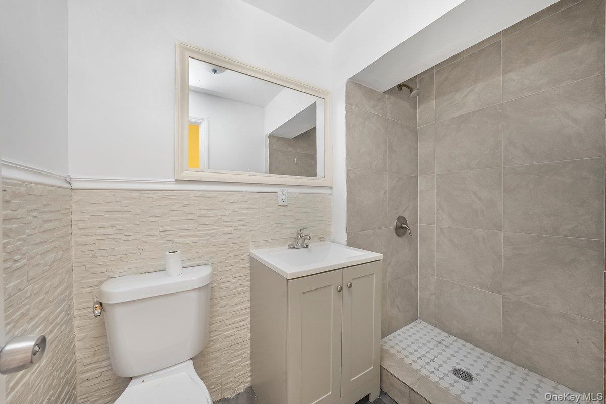 Single Family 167th  Bronx, NY 10459, MLS-907615-10