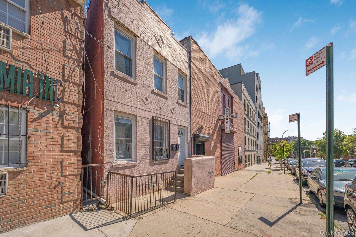 Single Family 167th  Bronx, NY 10459, MLS-907615-15