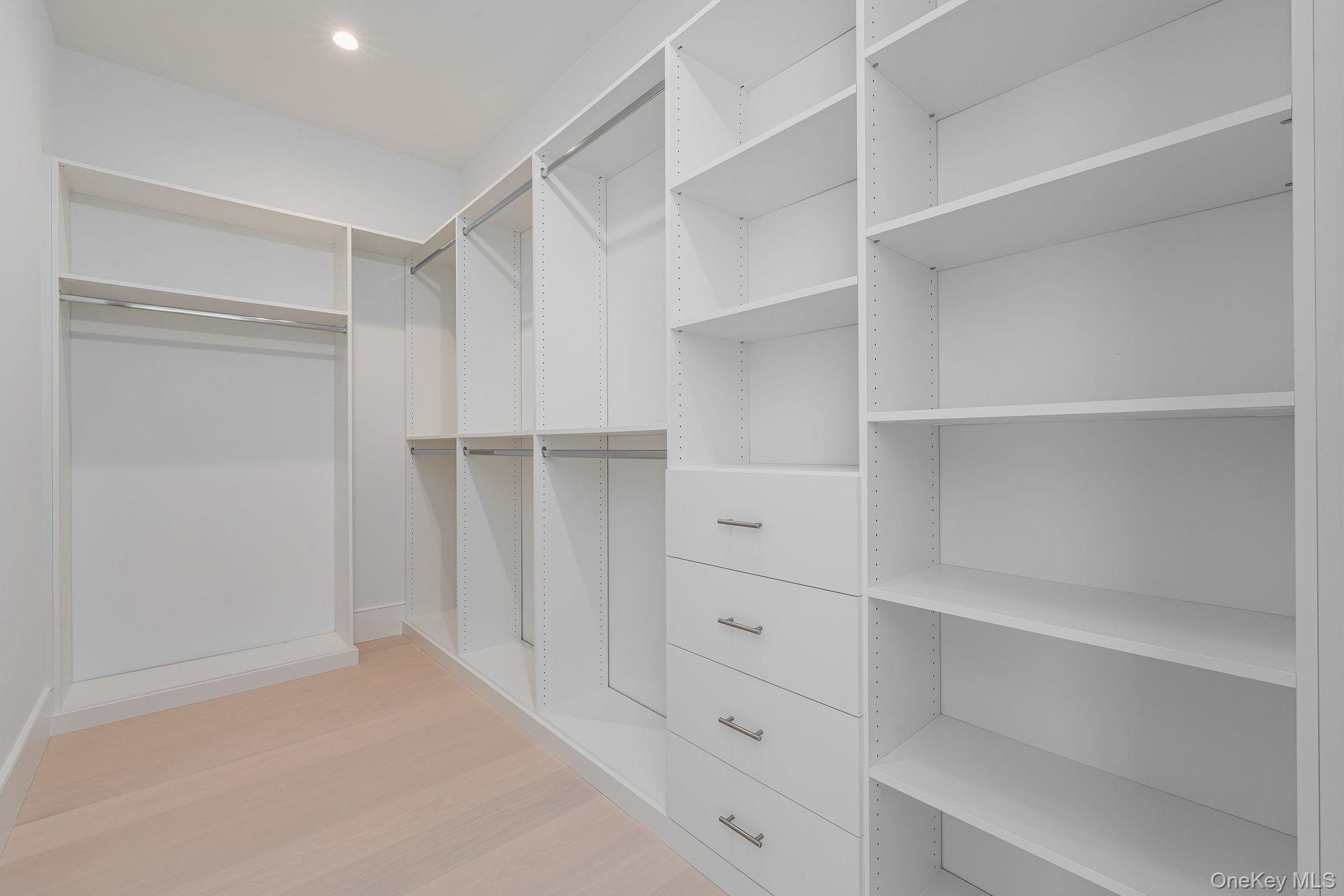 Single Family Laurel Suffolk County, NY 11971, MLS-907628-13