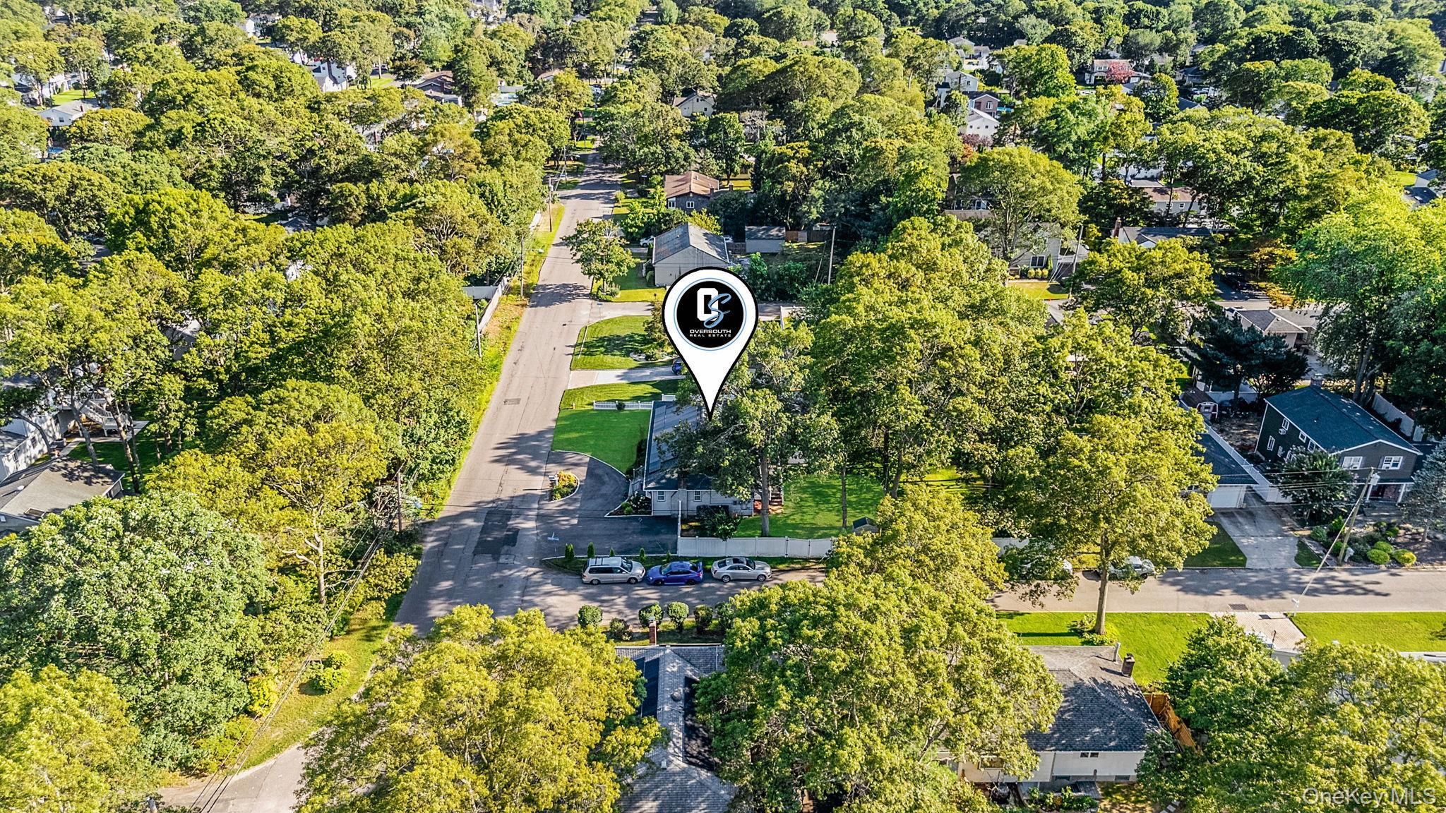 Single Family Grundy  Suffolk County, NY 11741, MLS-907654-32