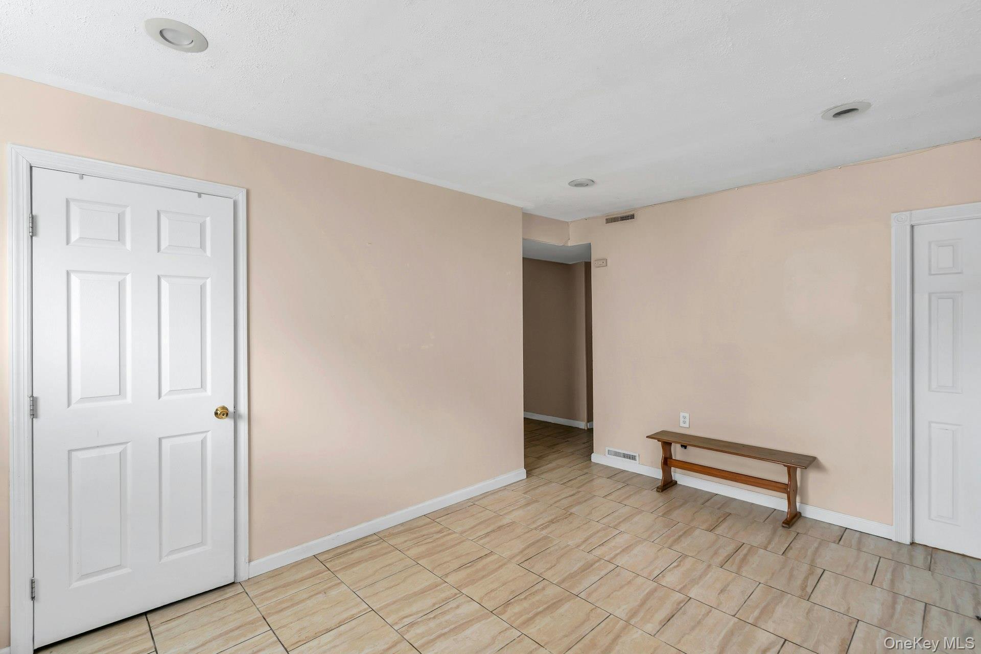 Single Family Abbey  Suffolk County, NY 11706, MLS-907681-13