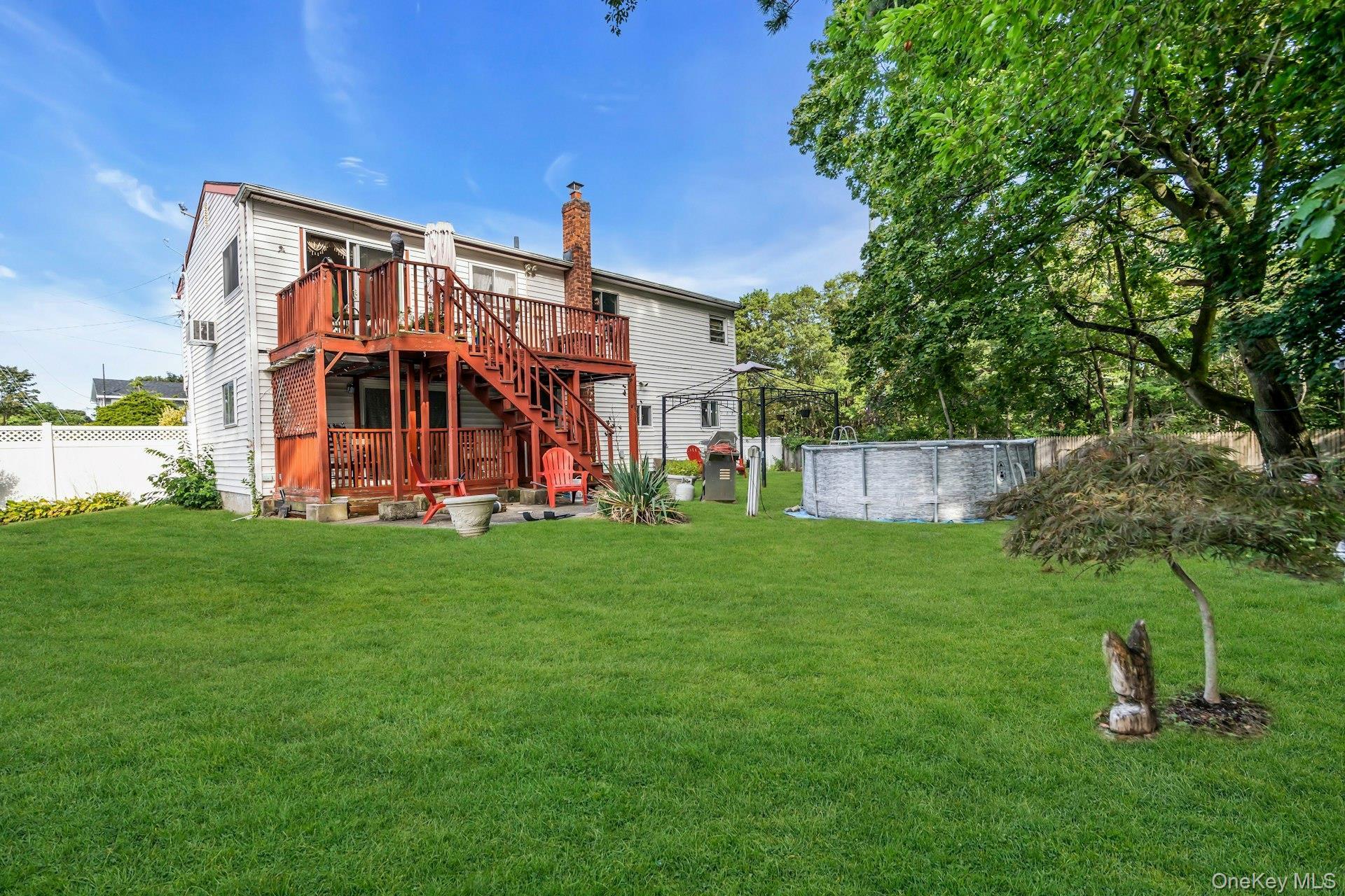 Single Family Abbey  Suffolk County, NY 11706, MLS-907681-18