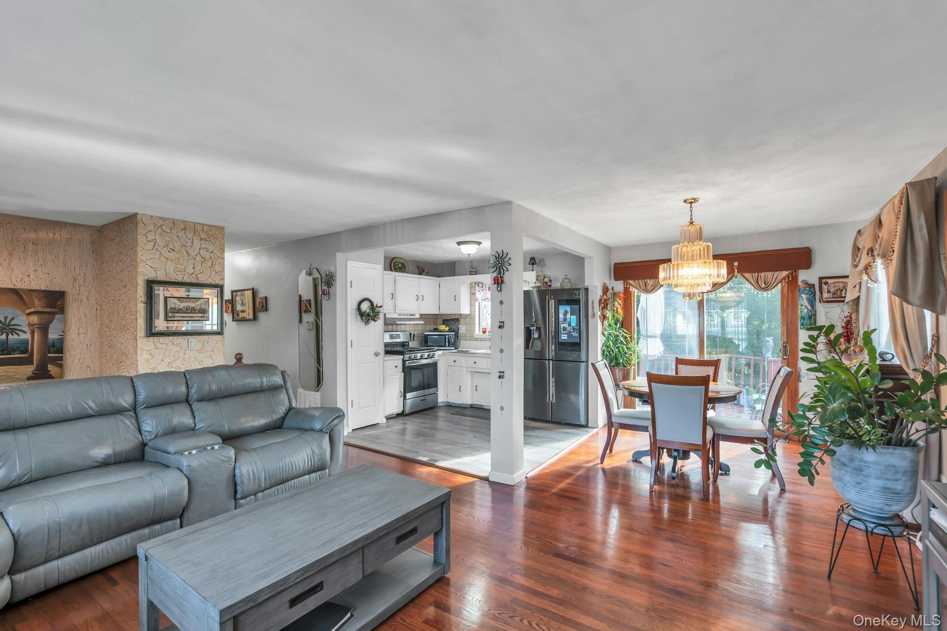 Single Family Abbey  Suffolk County, NY 11706, MLS-907681-5