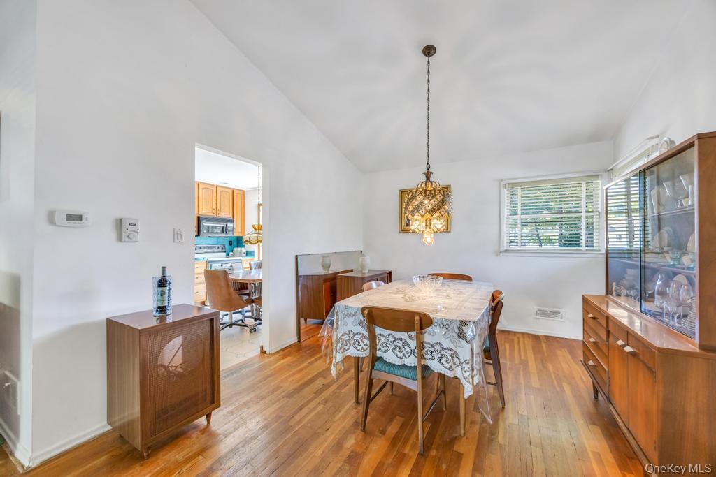 Single Family Haypath Nassau County, NY 11804, MLS-907688-5