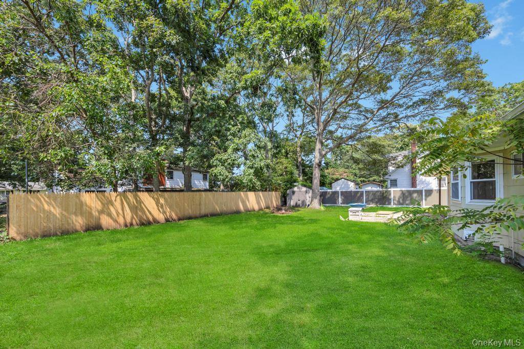 Single Family Edwards Suffolk County, NY 11951, MLS-907691-4