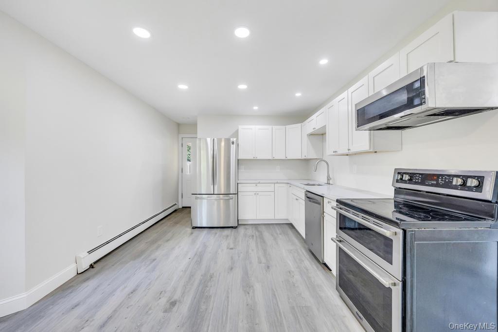 Single Family Edwards Suffolk County, NY 11951, MLS-907691-9