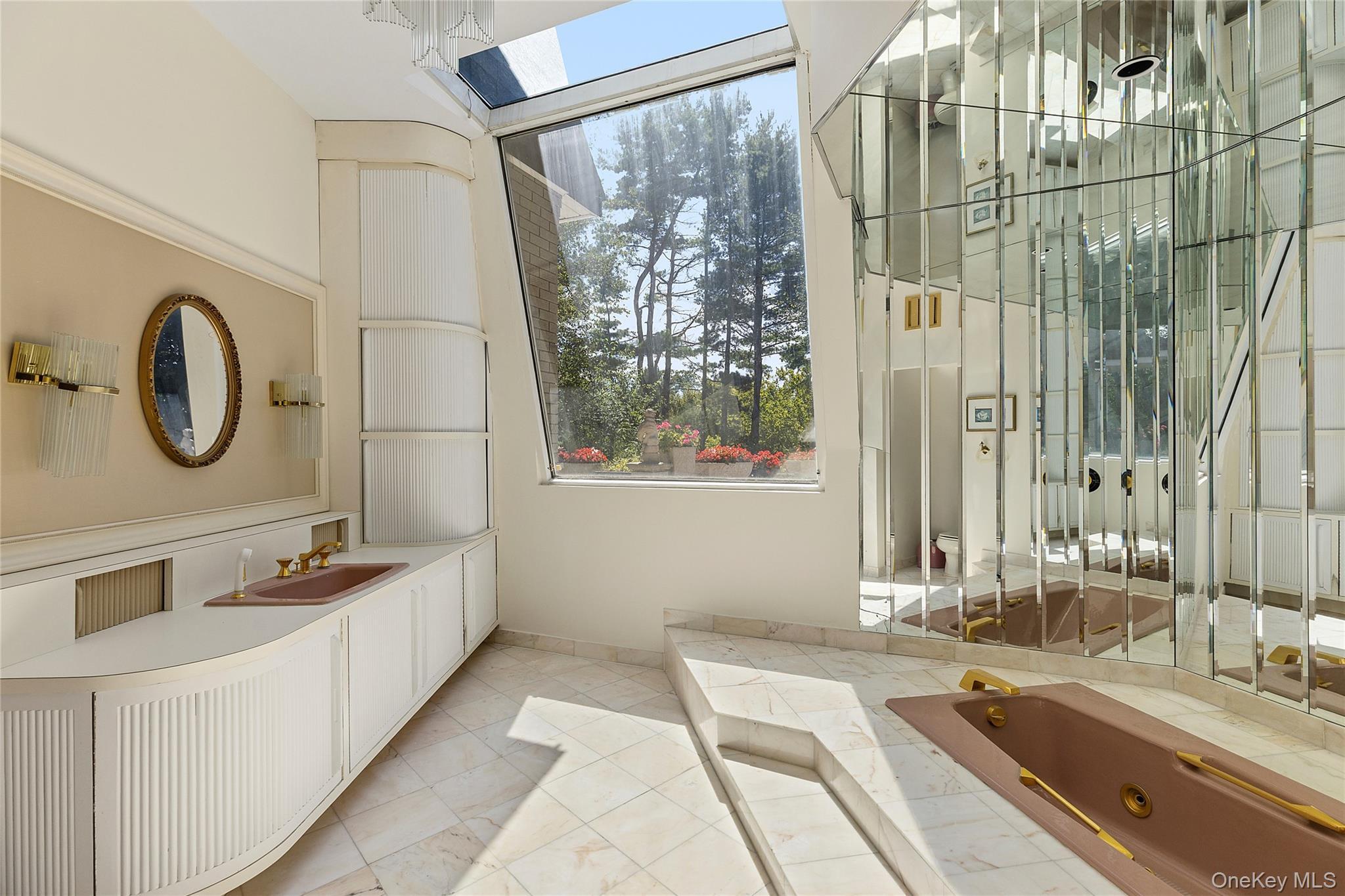 Single Family Chanticlare Nassau County, NY 11030, MLS-907698-15