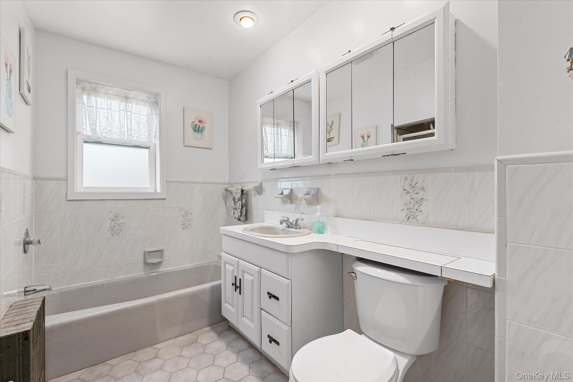 Single Family 79th Queens, NY 11379, MLS-907719-19