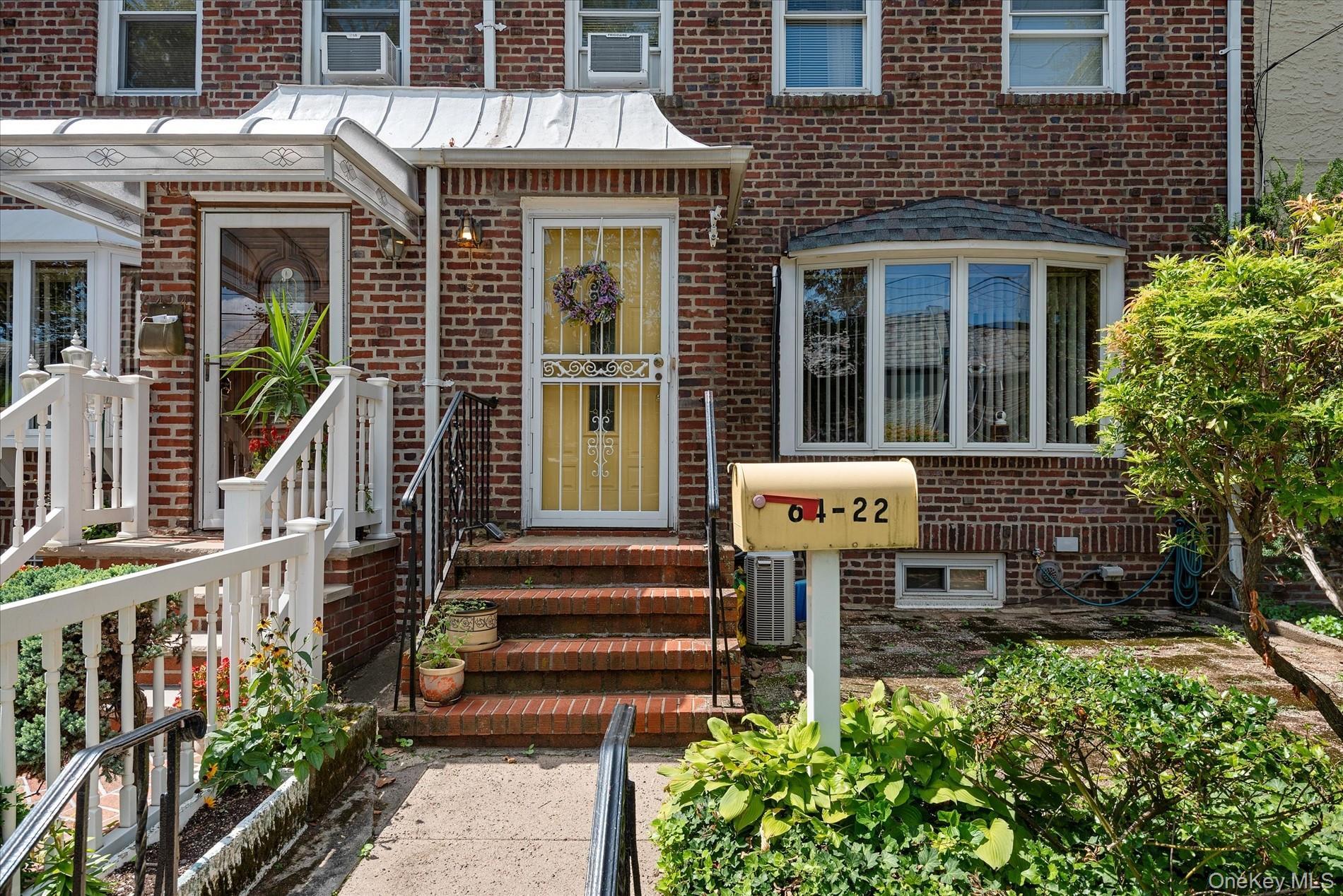 Single Family 79th Queens, NY 11379, MLS-907719-4