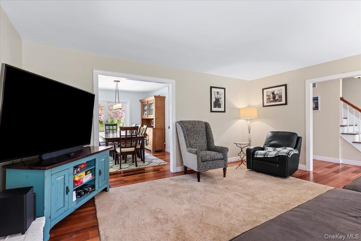 Single Family Oak Suffolk County, NY 11946, MLS-907762-13