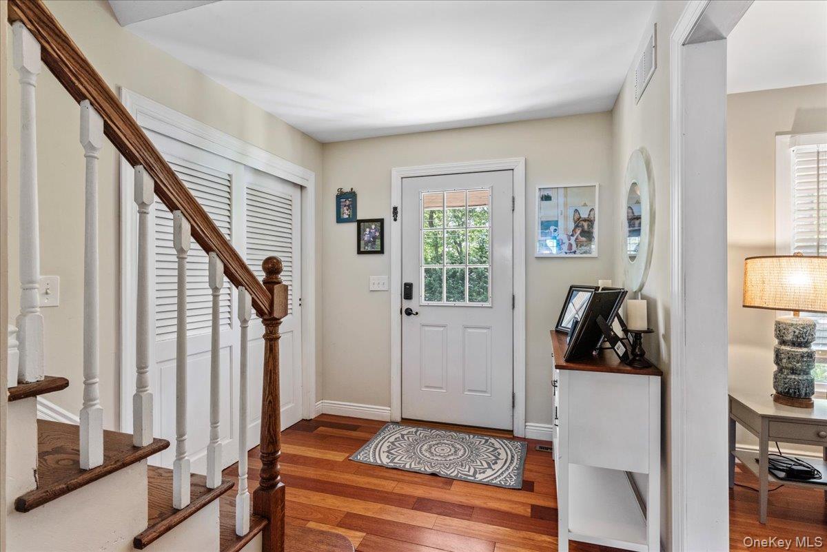 Single Family Oak Suffolk County, NY 11946, MLS-907762-16