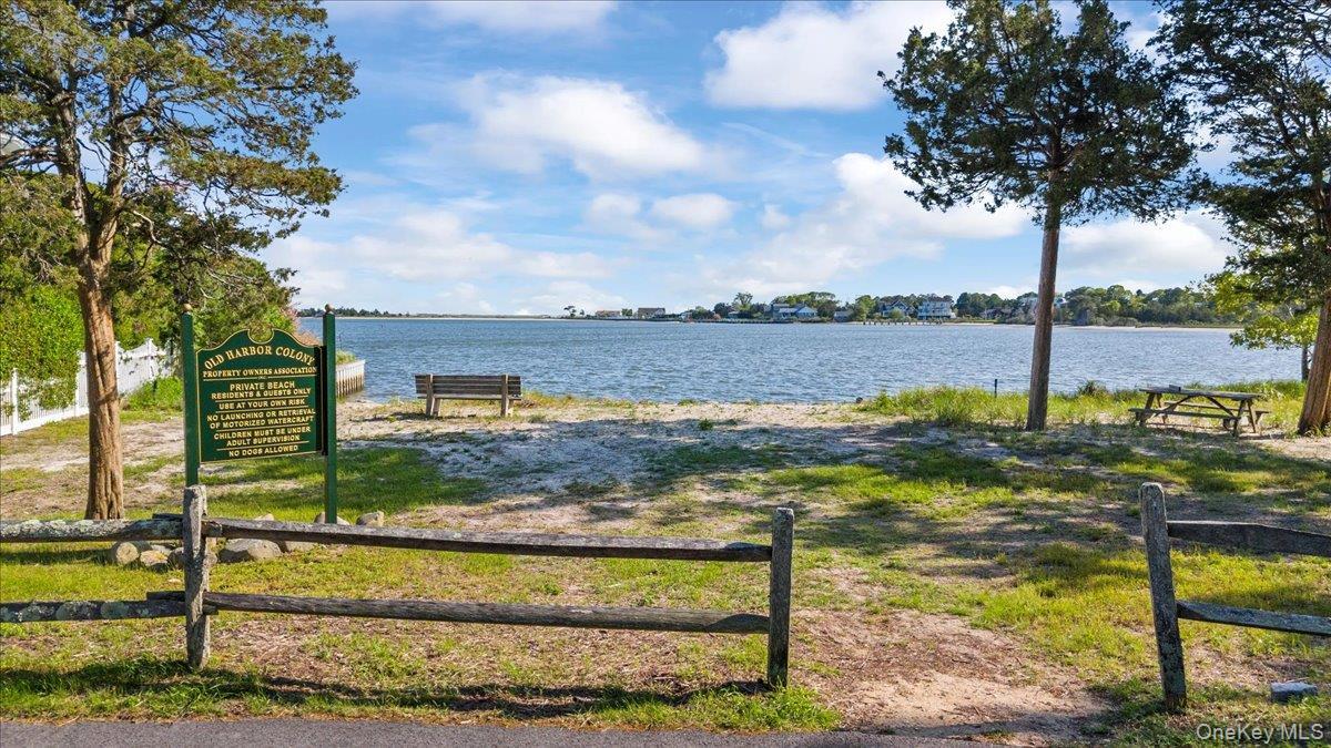 Single Family Oak Suffolk County, NY 11946, MLS-907762-33