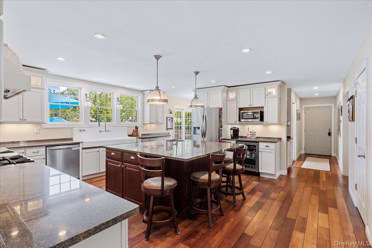 Single Family Oak Suffolk County, NY 11946, MLS-907762-4