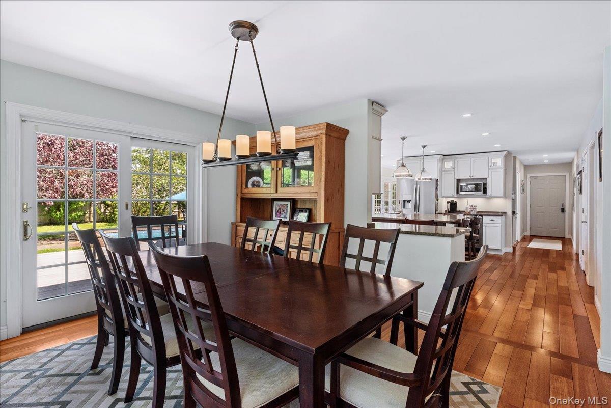 Single Family Oak Suffolk County, NY 11946, MLS-907762-8