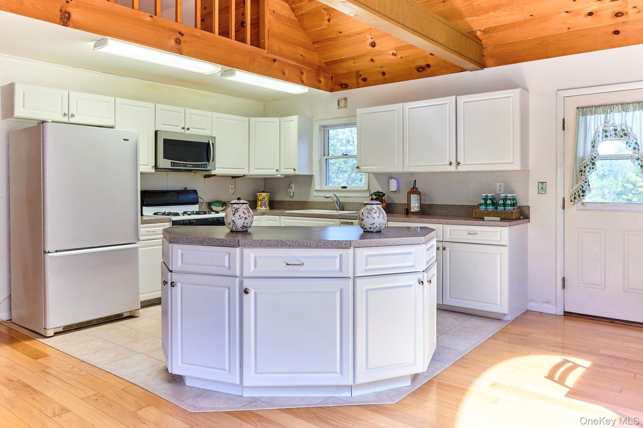 Single Family Simmon  Sullivan County, NY 12736, MLS-907763-7