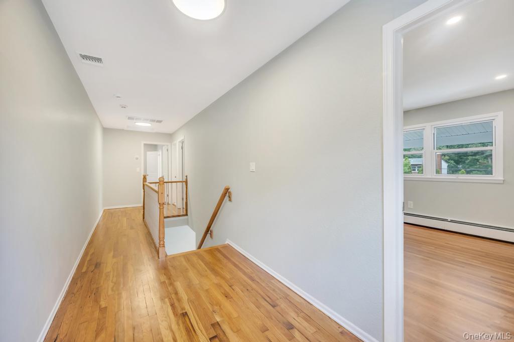 Single Family Cosgrove Nassau County, NY 11542, MLS-907784-17