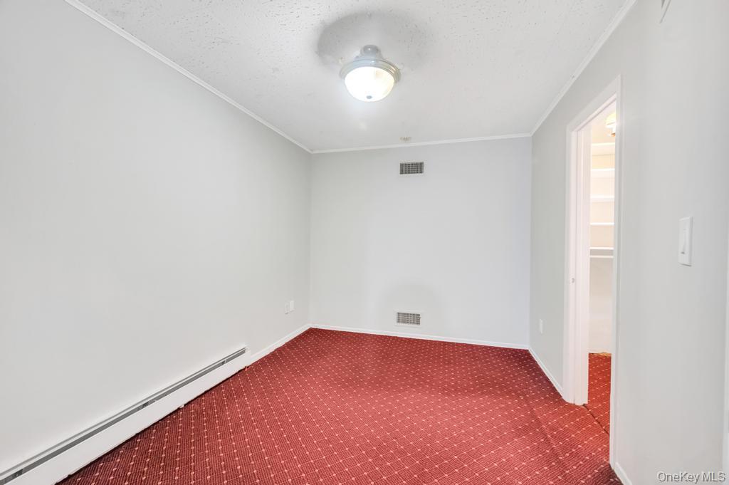 Single Family Cosgrove Nassau County, NY 11542, MLS-907784-30