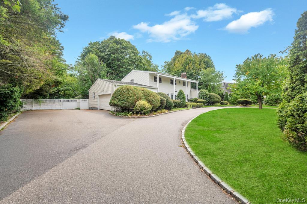 Single Family Cosgrove Nassau County, NY 11542, MLS-907784-35