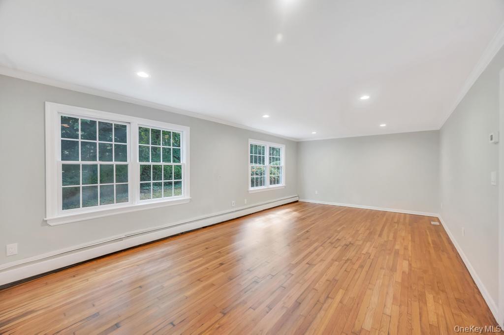 Single Family Cosgrove Nassau County, NY 11542, MLS-907784-9