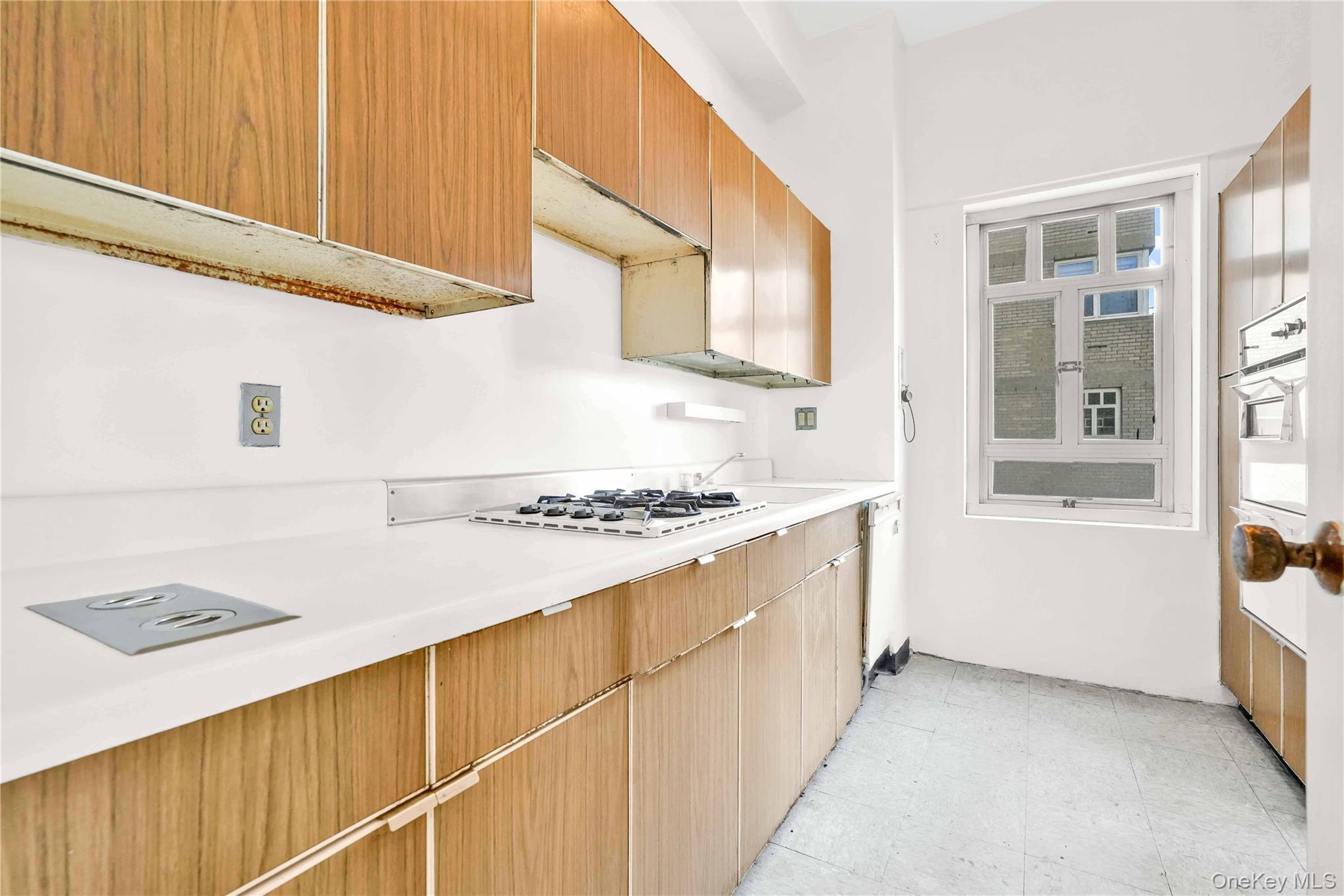 Coop 9th  Manhattan, NY 10003, MLS-907804-11