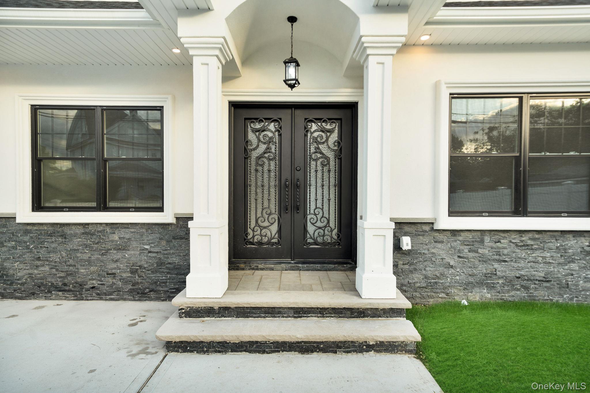 Single Family E. Cherry  Nassau County, NY 11801, MLS-907822-2