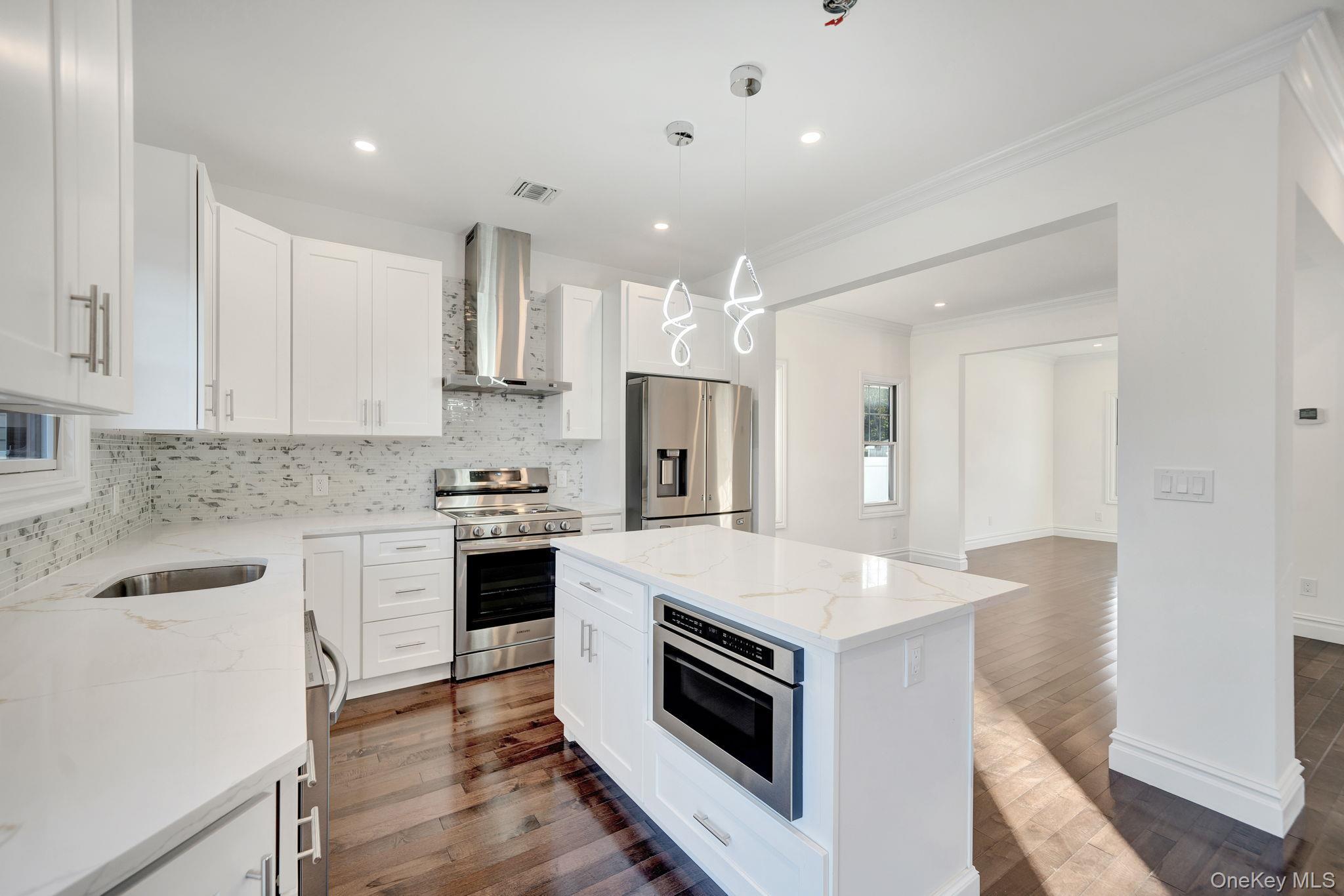 Single Family E. Cherry  Nassau County, NY 11801, MLS-907822-4