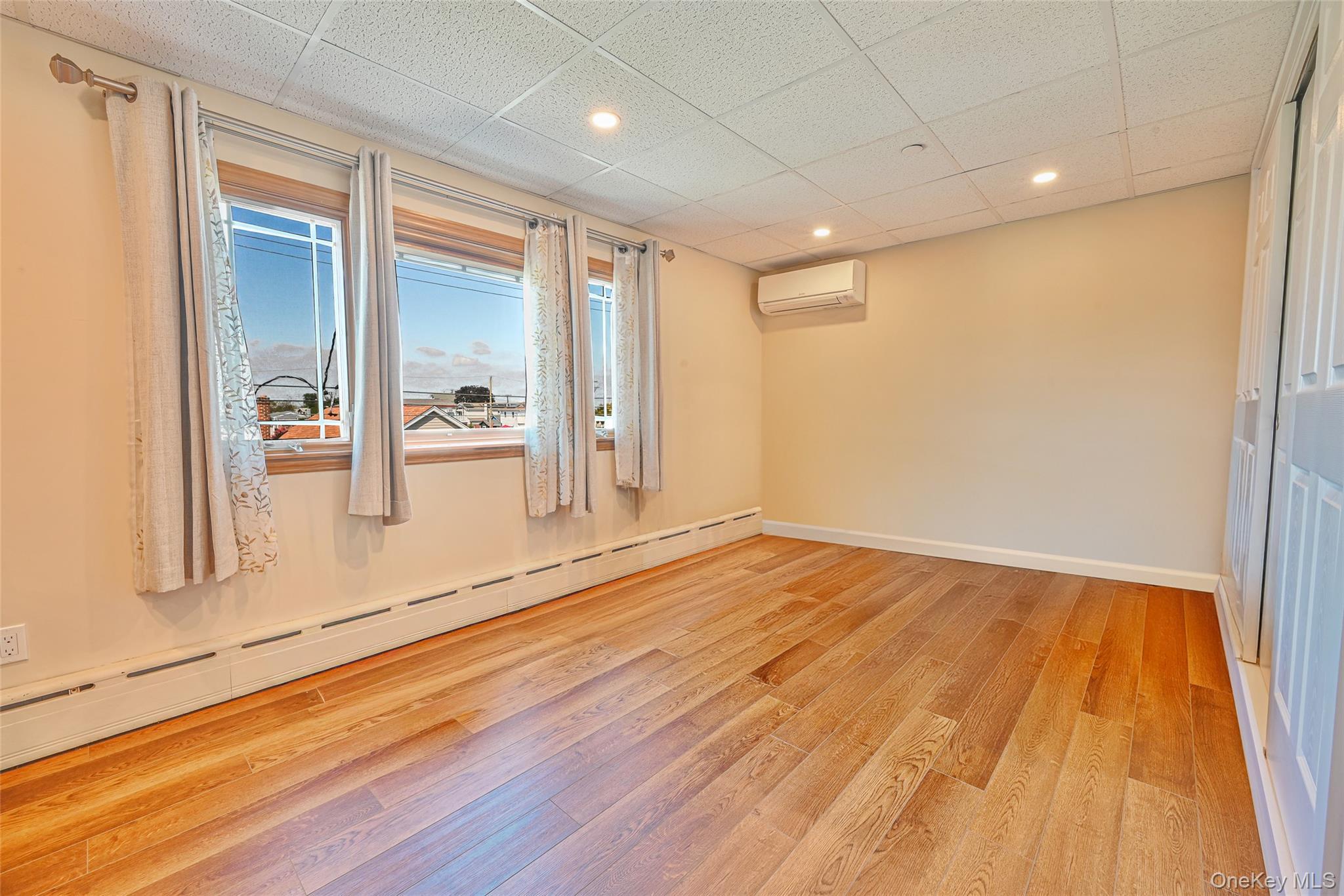 Single Family 18th Queens, NY 11693, MLS-907837-13