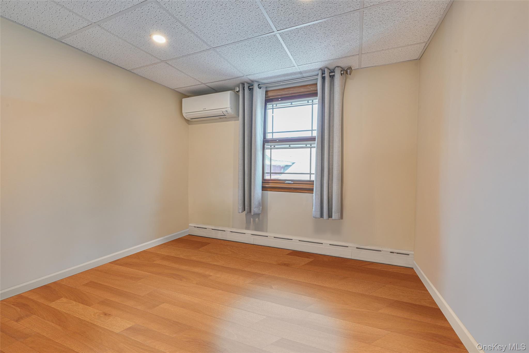 Single Family 18th Queens, NY 11693, MLS-907837-15