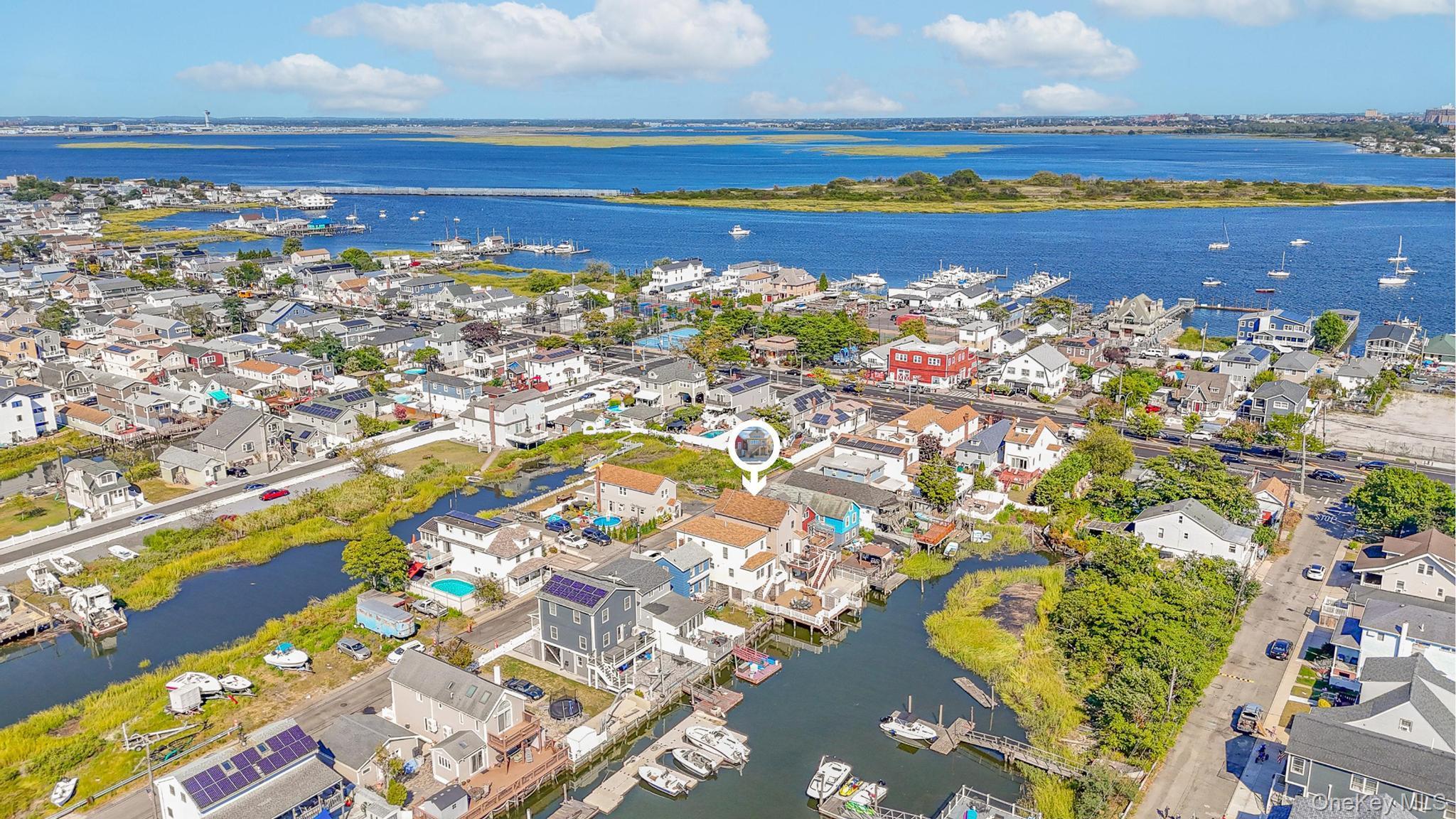 Single Family 18th Queens, NY 11693, MLS-907837-33