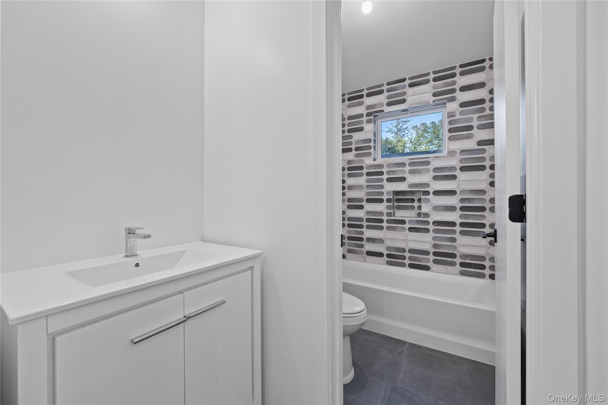 Condo Singer  Rockland County, NY 10977, MLS-907845-48