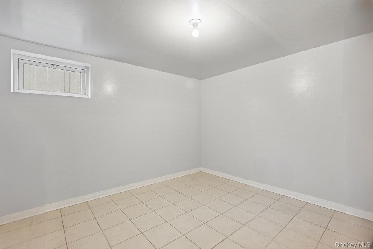 Single Family Halsey  Nassau County, NY 11520, MLS-907861-10