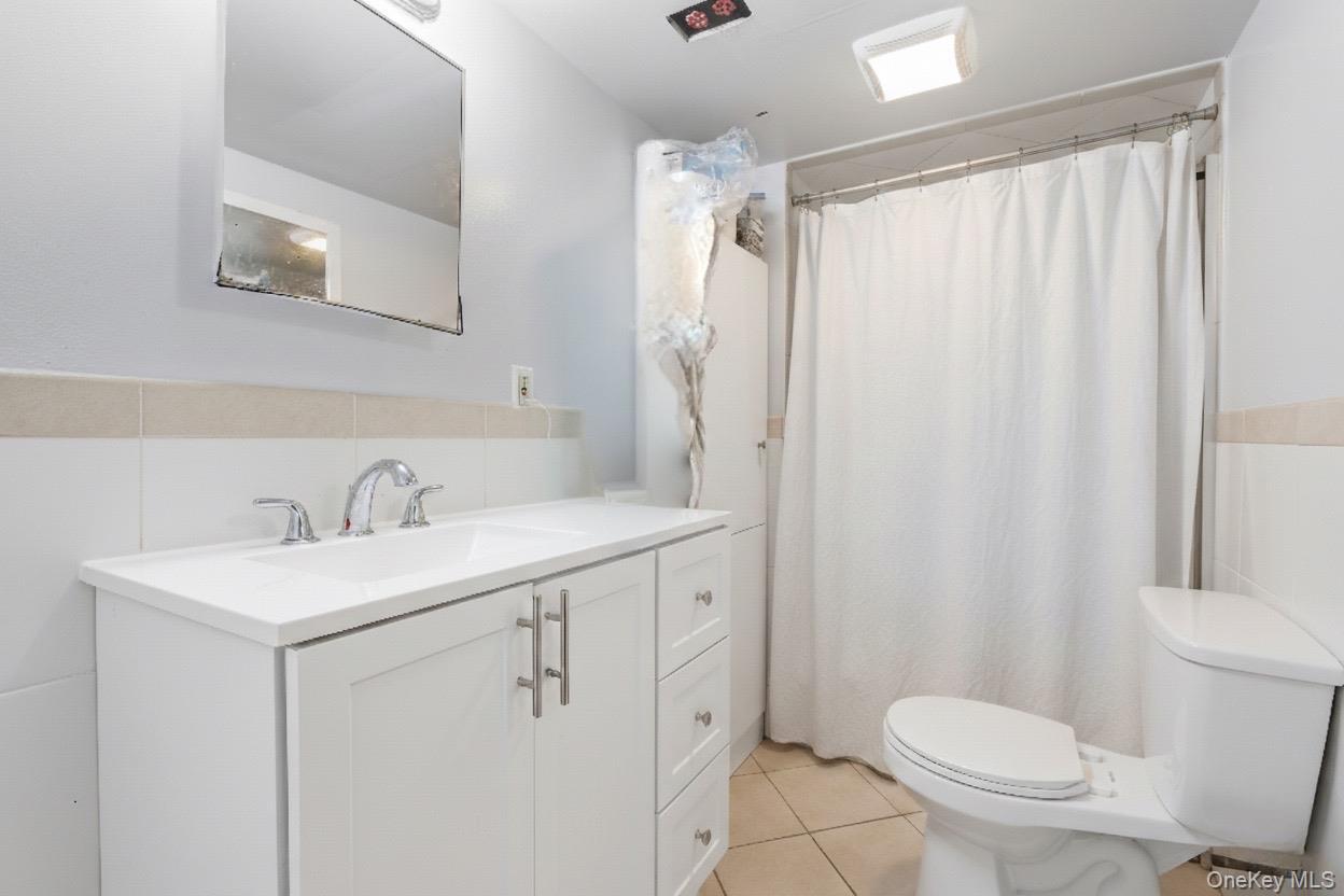 Single Family Halsey  Nassau County, NY 11520, MLS-907861-11