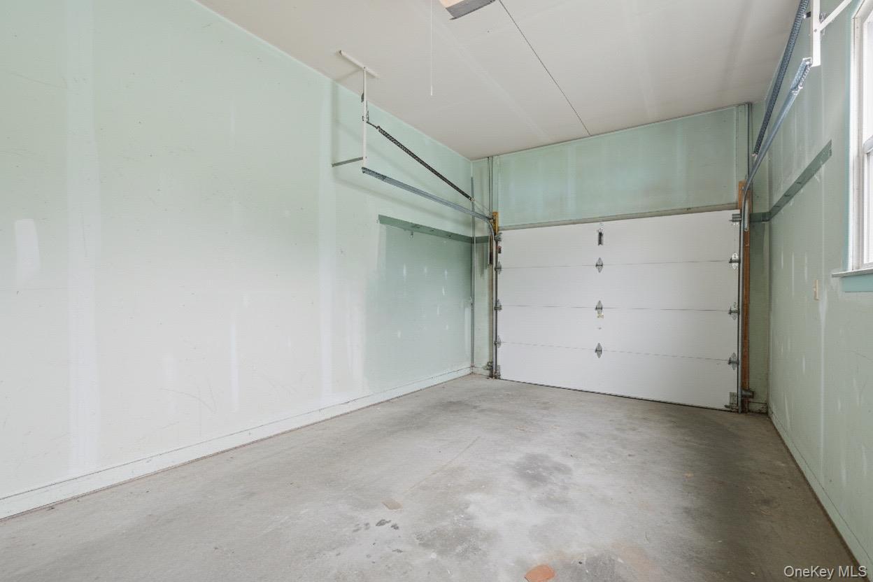 Single Family Halsey  Nassau County, NY 11520, MLS-907861-13