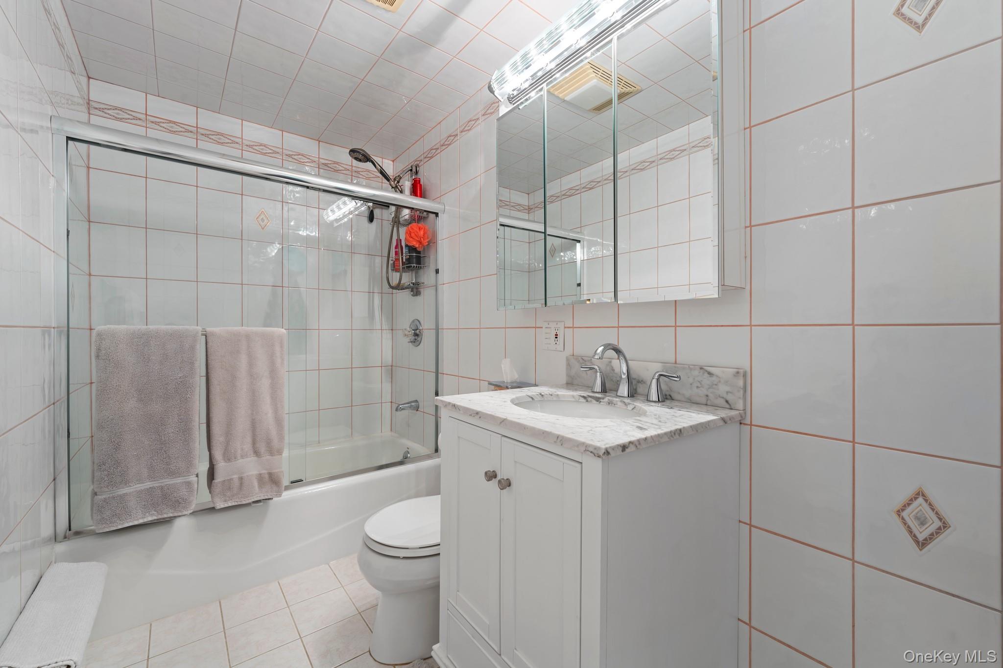 Single Family Juniper  Queens, NY 11379, MLS-907880-10