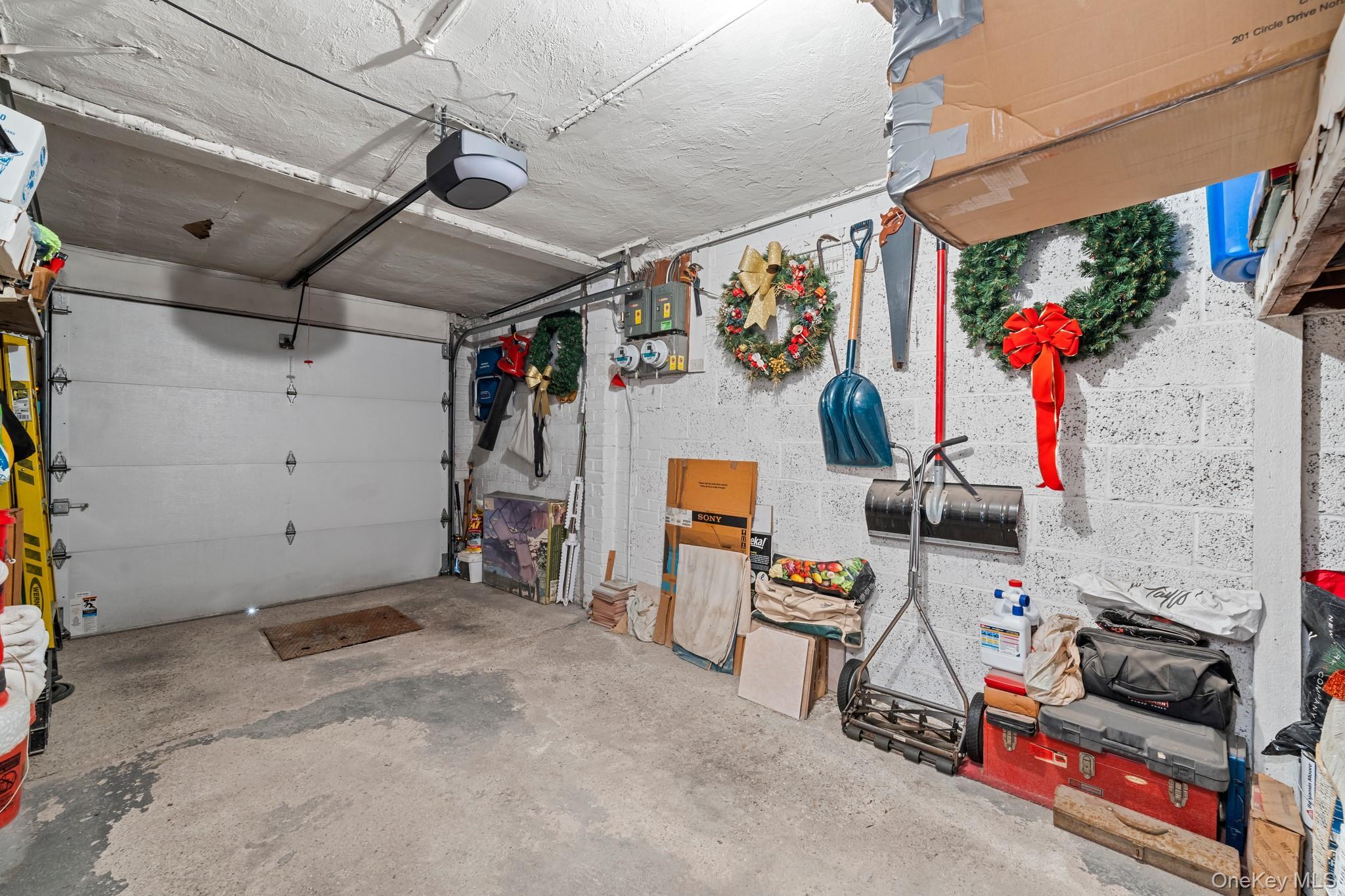 Single Family Juniper  Queens, NY 11379, MLS-907880-28