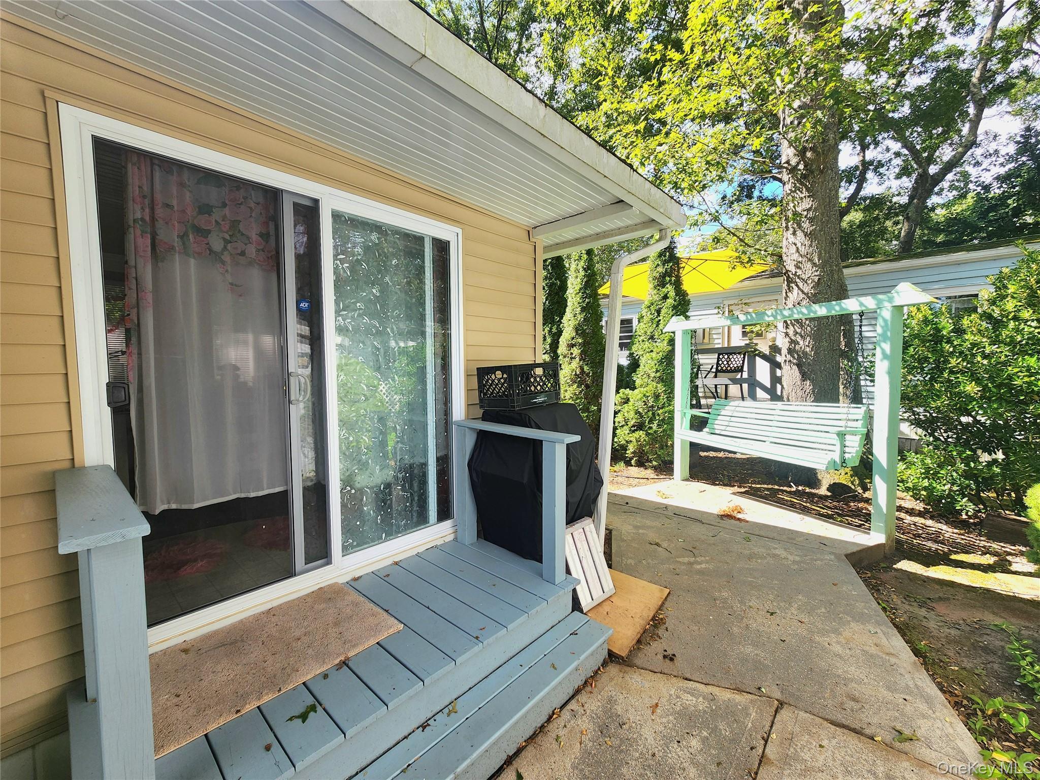 Single Family Riverleigh  Suffolk County, NY 11901, MLS-907903-28