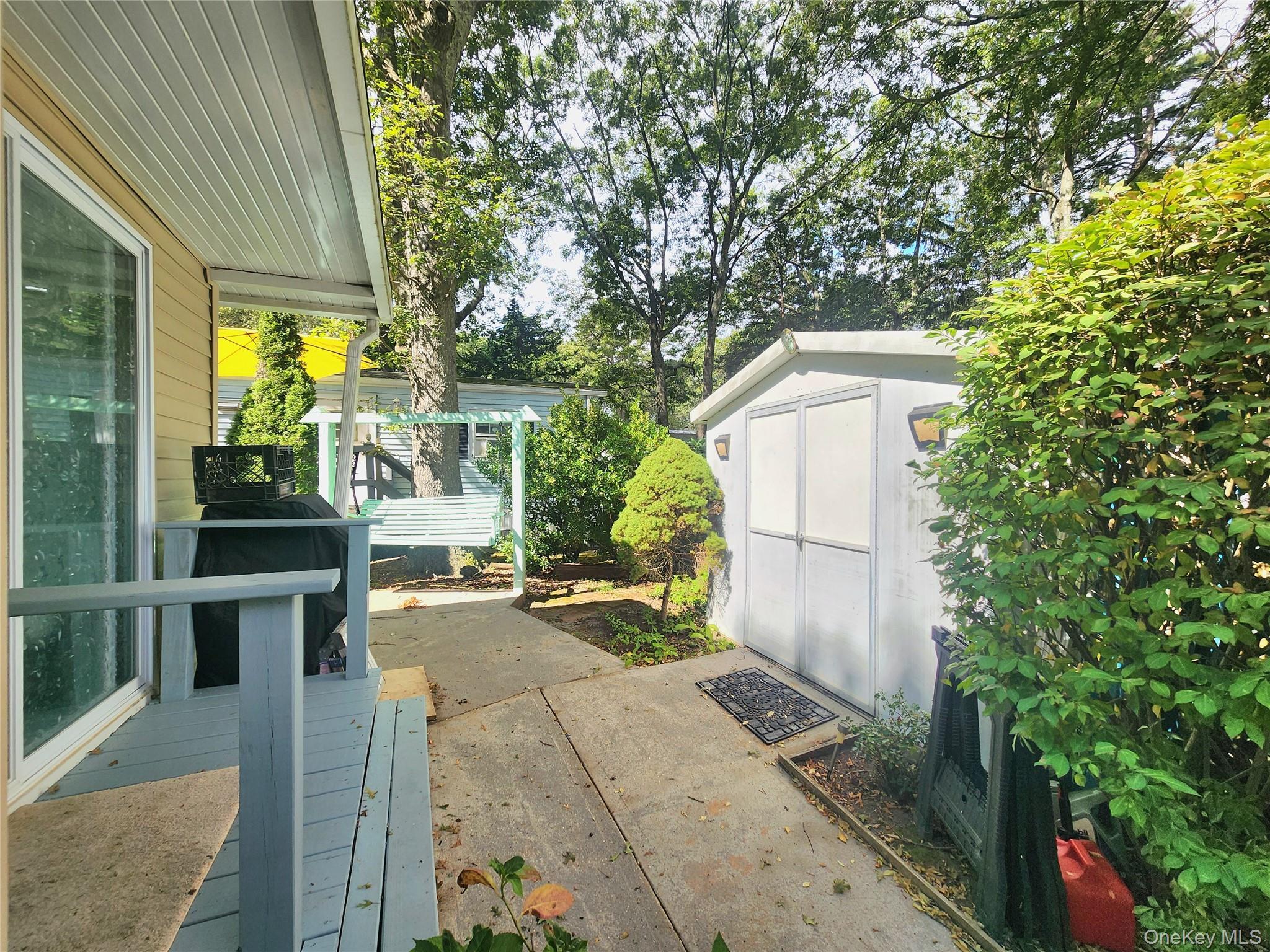 Single Family Riverleigh  Suffolk County, NY 11901, MLS-907903-29