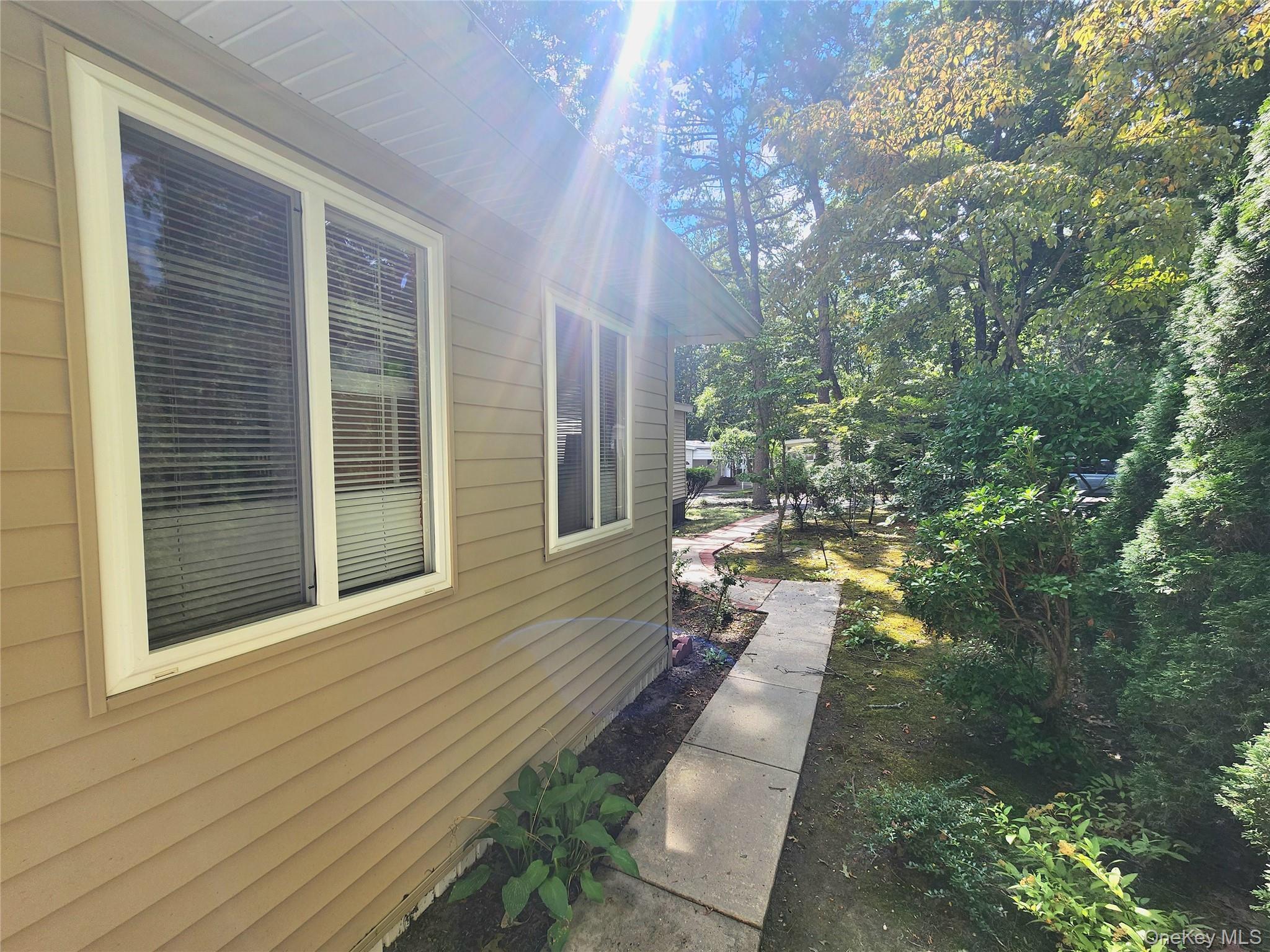 Single Family Riverleigh  Suffolk County, NY 11901, MLS-907903-32