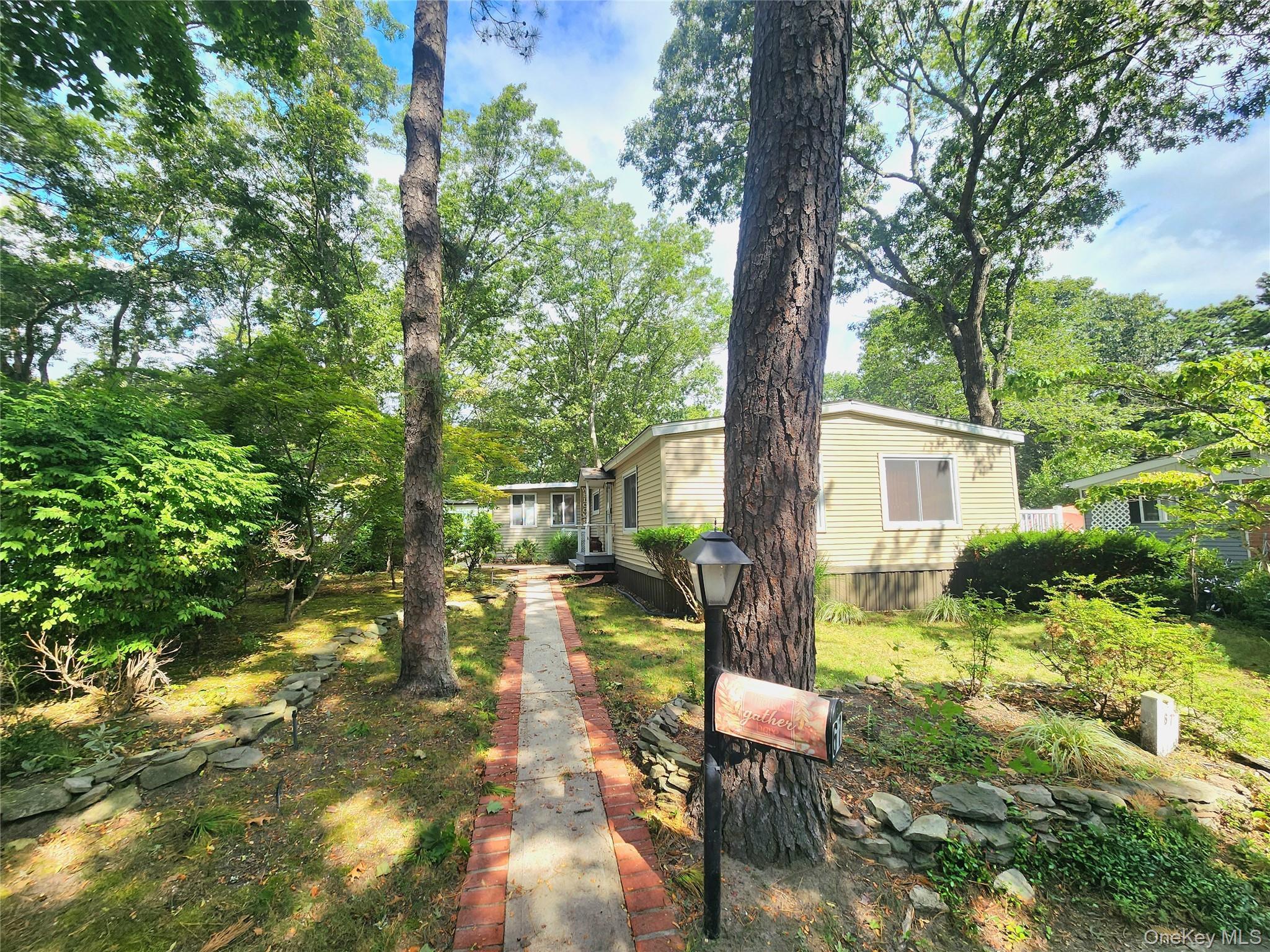 Single Family Riverleigh  Suffolk County, NY 11901, MLS-907903-33