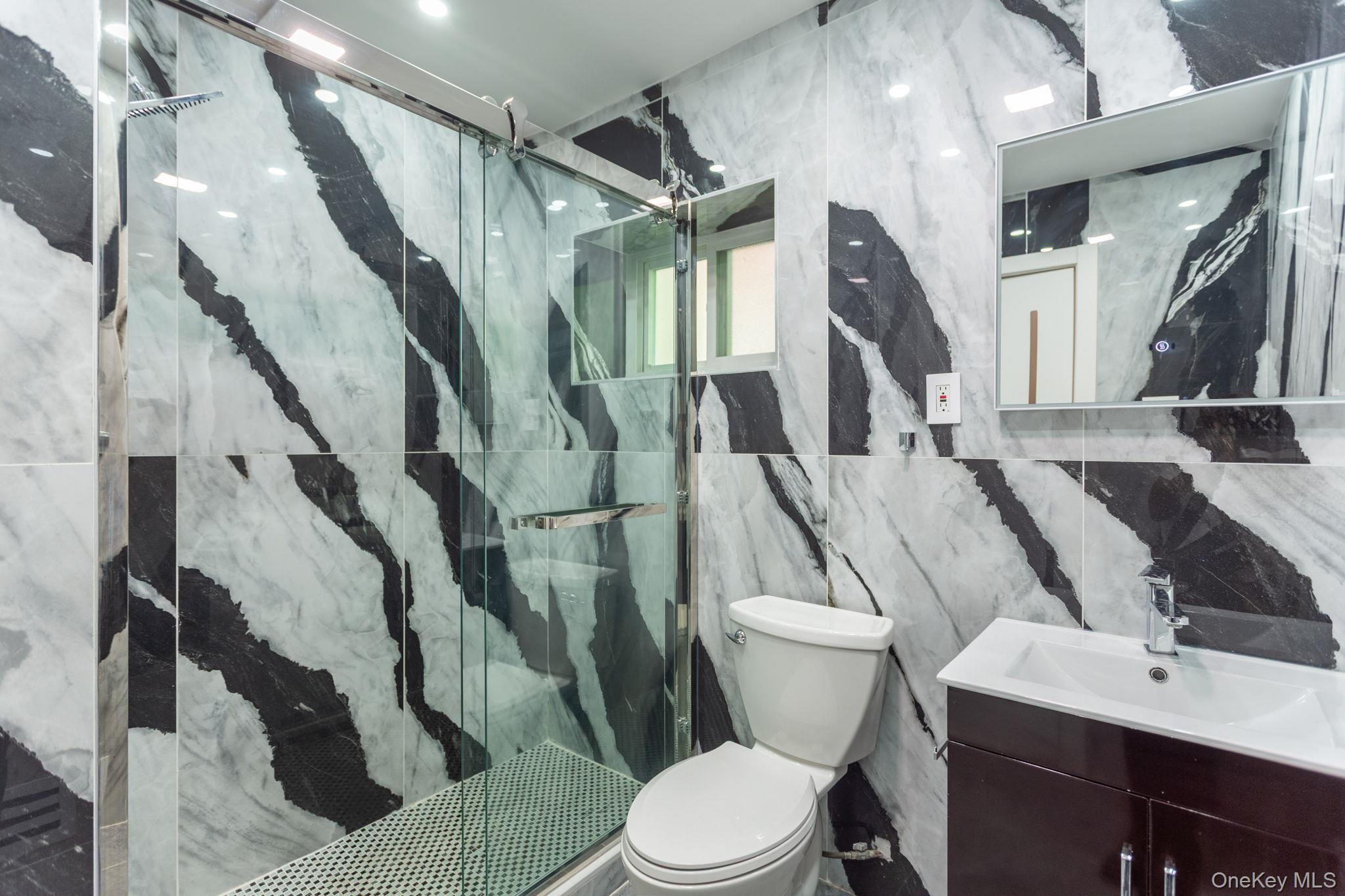 Single Family Avon Queens, NY 11432, MLS-907913-14